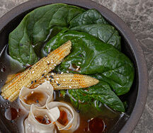 Суп с вонтонами из томленой утки