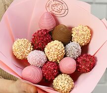 Букет из клубники в шоколаде Сладкий сюрприз
