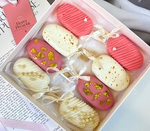 Набор чизкейков №5 (Рафаэлло, Вишня, Фисташка-малина, Клубника)