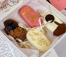 Набор Чизкейков Орео, Сникерс, Рафаэлло, вишня