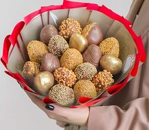 Букет клубники в шоколаде Вернисаж S