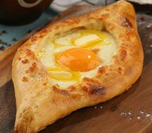 Хачапури по-аджарски