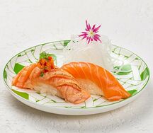 Суши микс с лососем