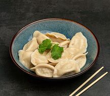 Пельмешки со свининой, картофелем и морковью