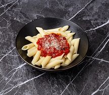 Паста пенне аль Помодоро
