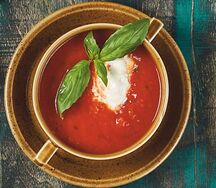 Гаспачо со страчателлой