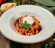 С вялеными томатами и страчателлой