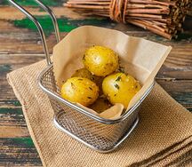 Бэби картофель с розмарином