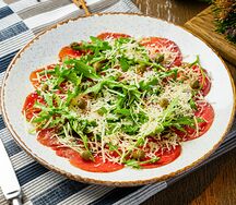 Карпаччо из говяжьей вырезки