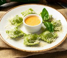 Равиоли с сыром рикотта и шпинатом