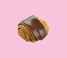 Булочка с маком и глазурью