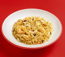 Стеклянная лапша с курицей и креветками