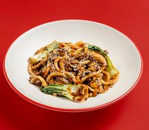 Удон с говядиной и грибами