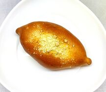 Пирожок с яблоком