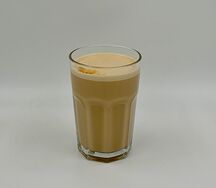 Раф Цветочный с черной смородиной