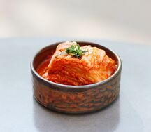 Капуста Кимчхи с кунжутом и зеленым луком