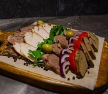 Мясное ассорти 