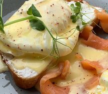 Яйца Бенедикт с лососем