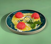 Розовые сырники 