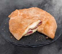 Чебурек Ветчина и сыр