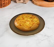 Лепешка с сырной начинкой