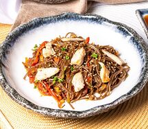 Соба с курицей 