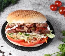 Нон-Кебаб с говядиной и овощами 