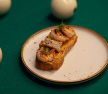 Брускетта с креветками