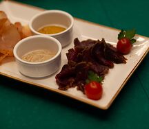 Мясная тарелка