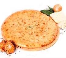 Осетинский пирог с курицей, грибами и сыром