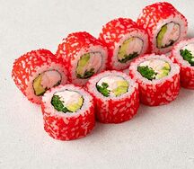 Ролл Калифорния с тигровой креветкой