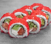 Калифорния с лососем