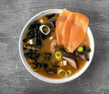 Мисо суп с лососем
