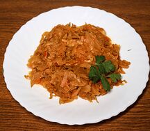 Капуста тушеная