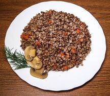 Гречневая каша с овощами
