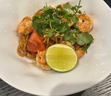 Азиатская лапша с креветками