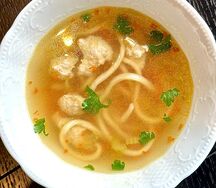 Куриный суп с лапшой