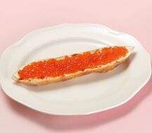 Французский багет с красной икрой