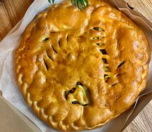 Пирог с картофелем, перцем и фаршем