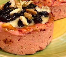 Пай с орехами и черносливом