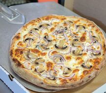 Пицца Жюльен курица с грибами