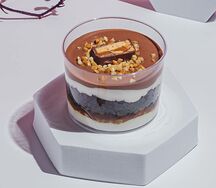 Трайфл Сникерс