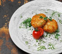 Куриные биточки в панировке