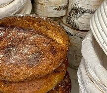 Буханка пшеничного ржаного хлеба
