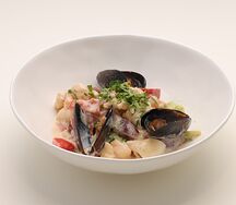 Соте из морепродуктов с овощами