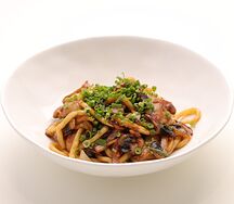 Удон с куриным бедром