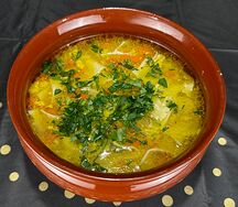 Куриный суп с домашней лапшой