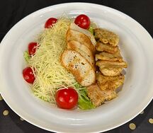 Цезарь с курицей