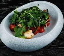 Салат с рукколой и креветкой