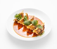 Гедза с курицей и карамелизированным луком